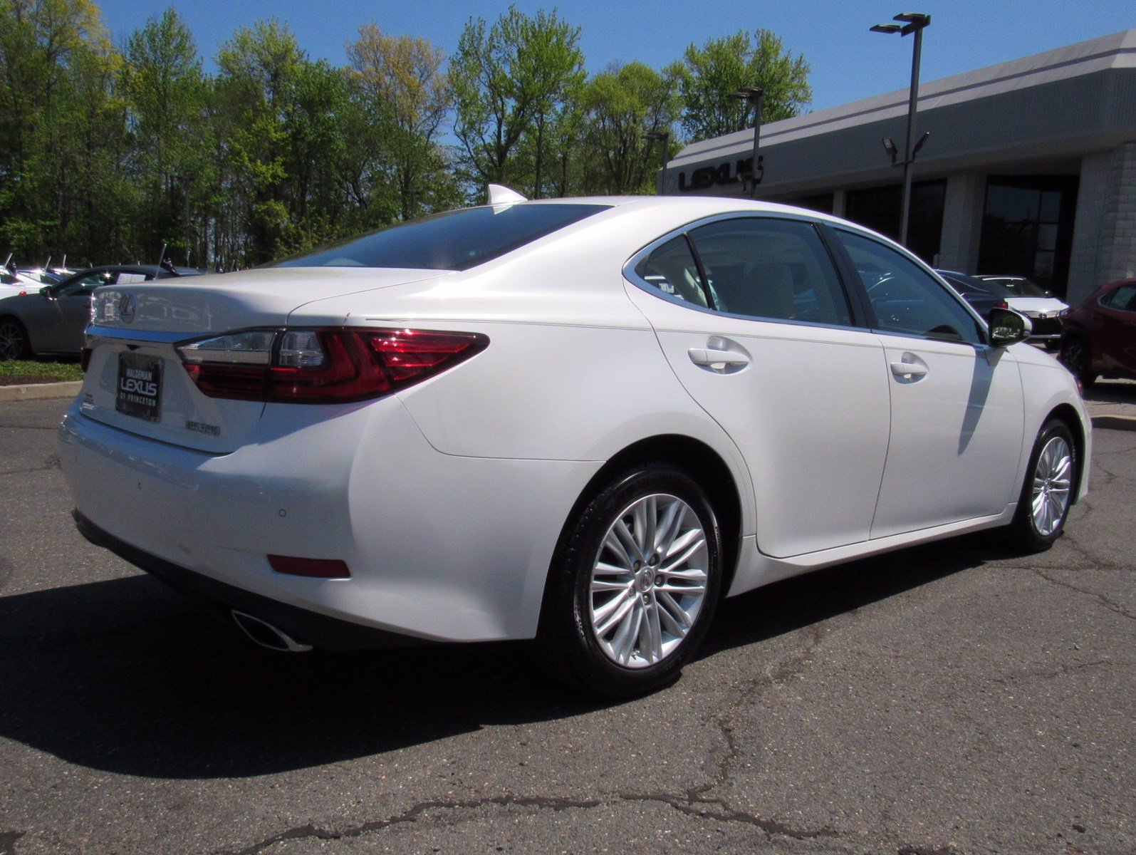 Pre-Owned 2017 Lexus ES ES 350