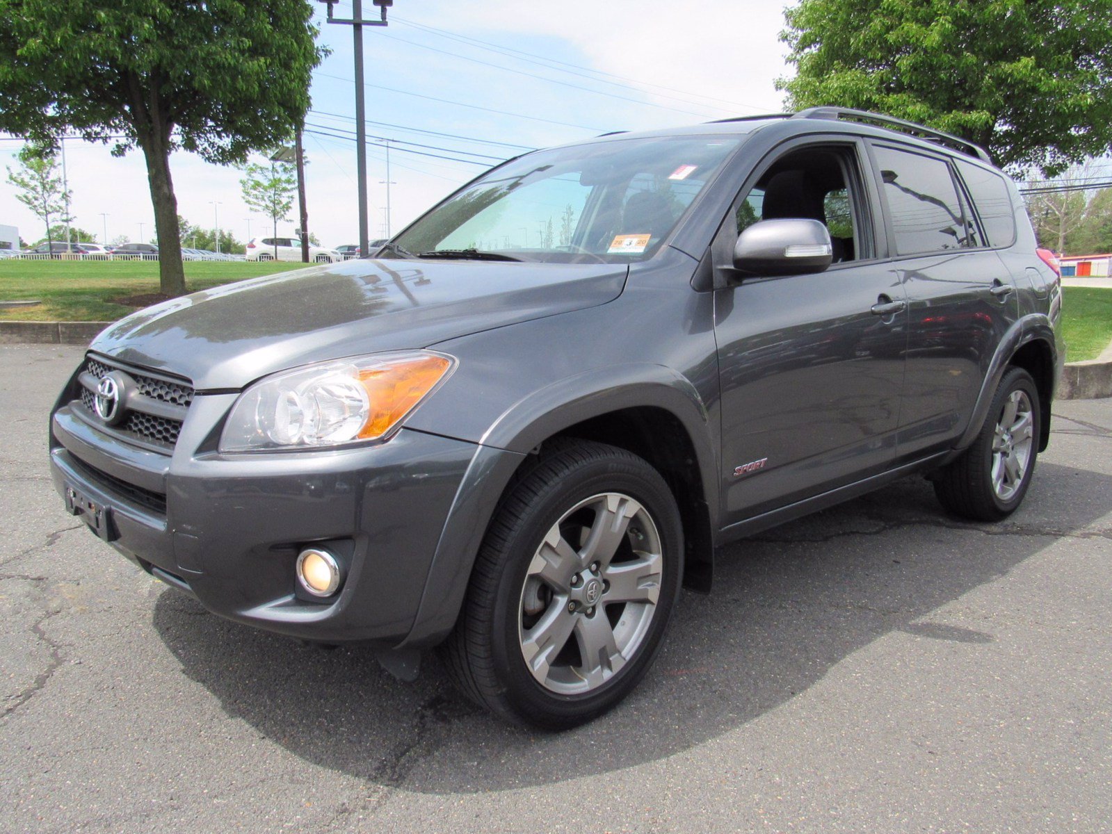 Pre-Owned 2009 Toyota RAV4 Sport